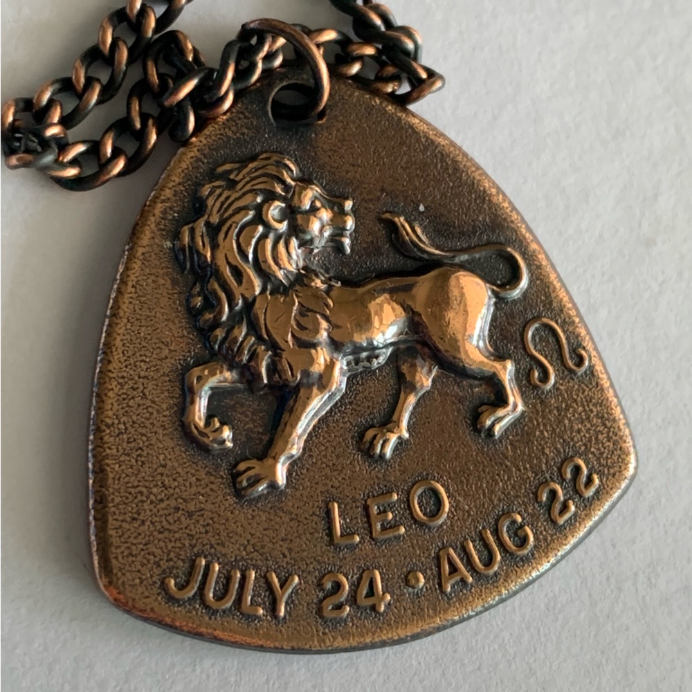 LEO COPPER zodiac pendant necklace New vintage